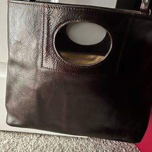 Large Crossover Bag. New without Tags. High Quality Leather Made in Italy